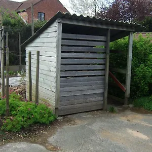 Homestay Guestrooms Bij Het Station Van Drongen, Ghent