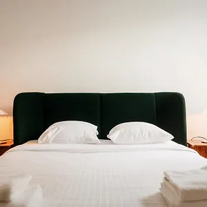 Unbeatable Location Explore On Foot! Appartement